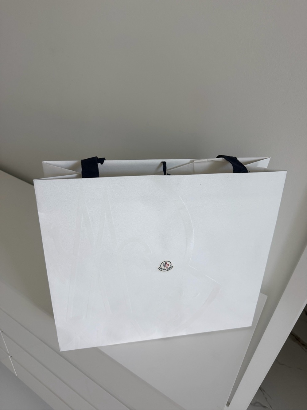 Moncler White Shopping Bag with Black Ribbon Handles - Picture 3 of 3
